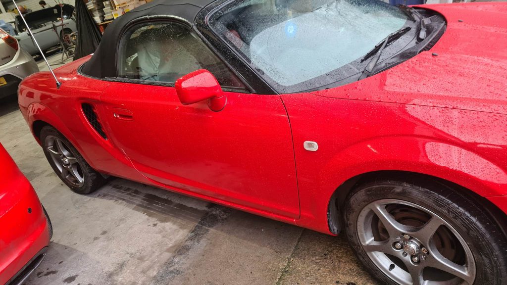 toyota mr2 restoration in red